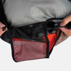 Femme Raidlight Sacs À Dos Et Gilets De Trail | Sécurité | RAIN COVER MP+ 5K